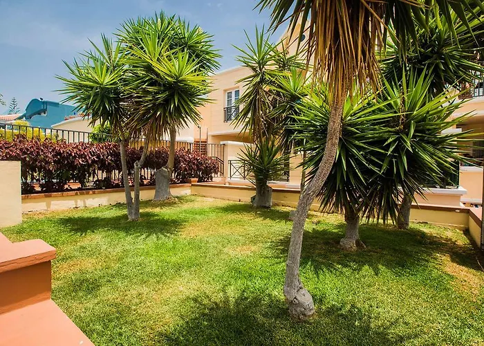 Apartahotel Yucca Park 3*