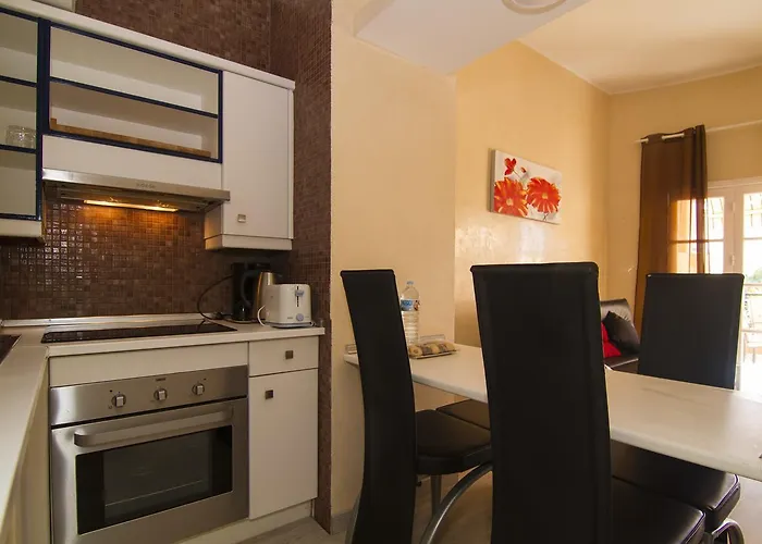 Yucca Park Apartahotel