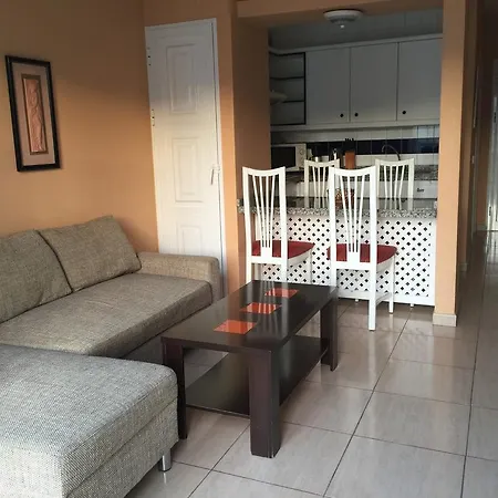 Yucca Park מלון דירות 3*