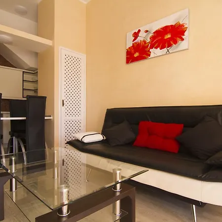 Yucca Park מלון דירות